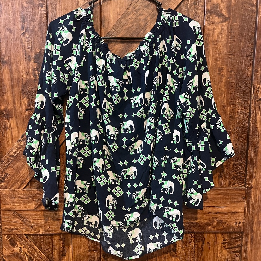 Crown and Ivy women’s navy blue and‎ green elephant off the shoulder blouse EUC